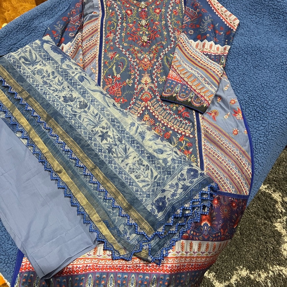 Pakistani Indian Designer Outfit - image 8